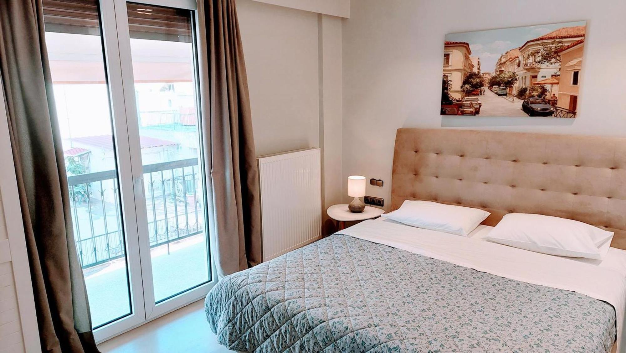 Luxurious Minimal Apartment In Acropolis Афіни Екстер'єр фото